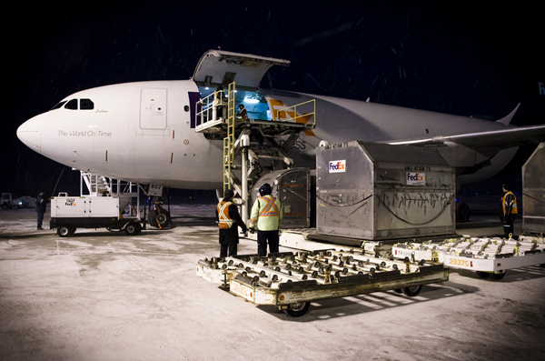 Dangerous Goods Regulations (DGR) 7.4 – Handling, Loading and Unloading Cargo at Warehouse/Aircraft